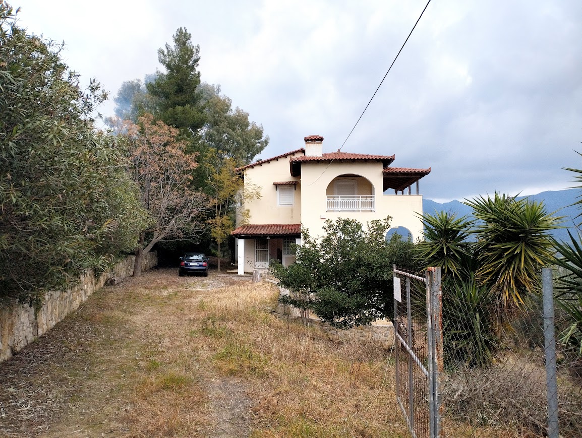 Einfamilienhaus zur Miete in Ampelofyto Messinien