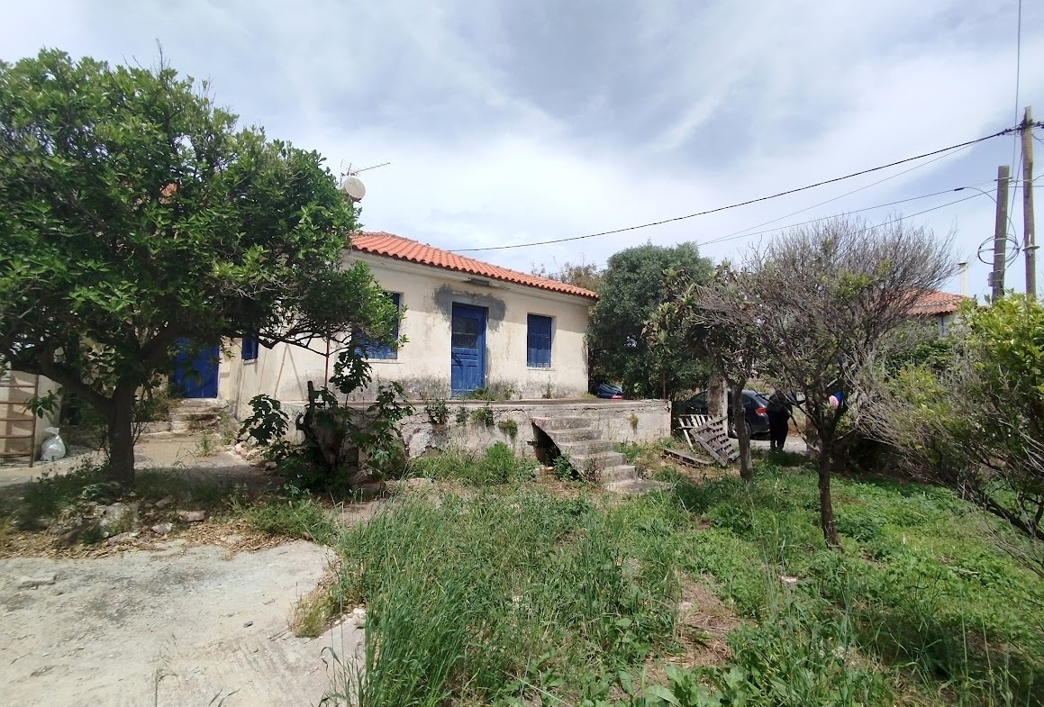 Traditionelles älteres Haus zum verkaufen in Methoni Messenien